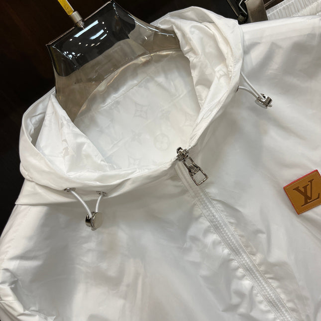 LV SET JACKET AND PANTS WHITE 239590