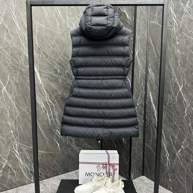 MONCLER 25S LONG DOWN VEST 477