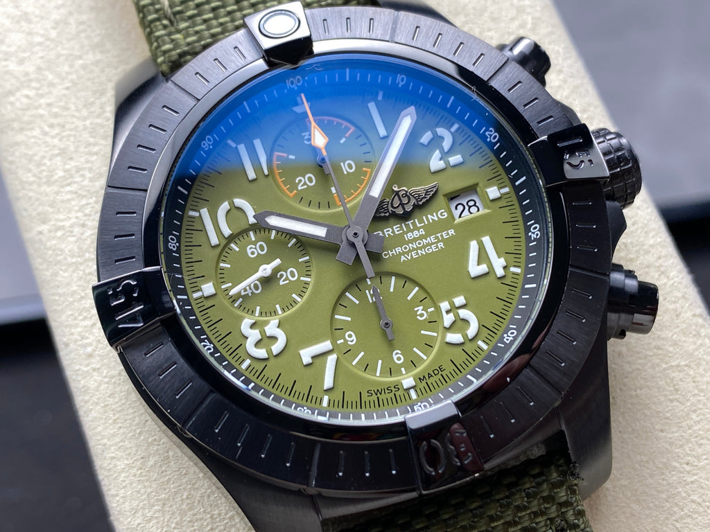 AVENGER CHRONOGRAPH TITANIUM CASE ARMY GREEN NYLON STRAP