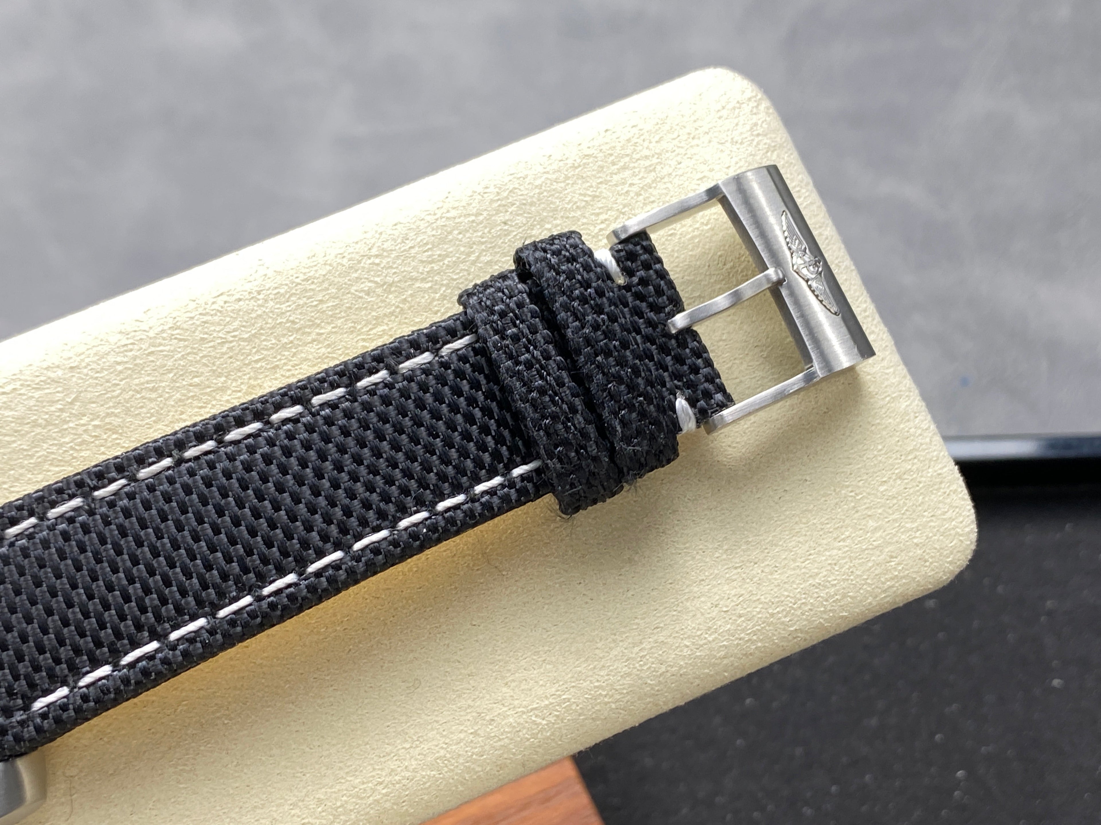 AVENGER CHRONOGRAPH STEEL CASE BLACK NYLON STRAP