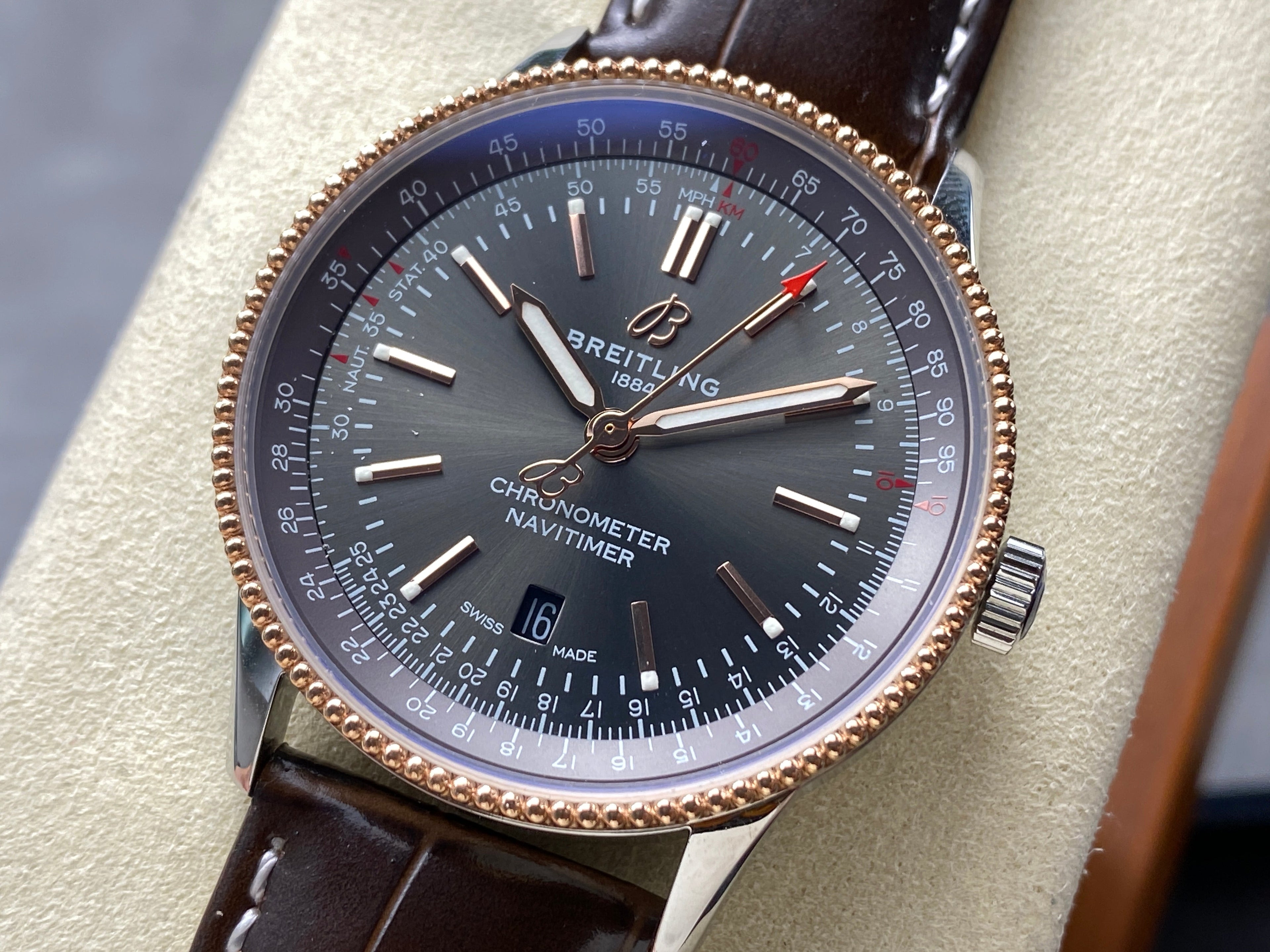 NAVITIMER AUTOMATIC 41 RED GOLD AND STEEL CASE BLACK DIAL