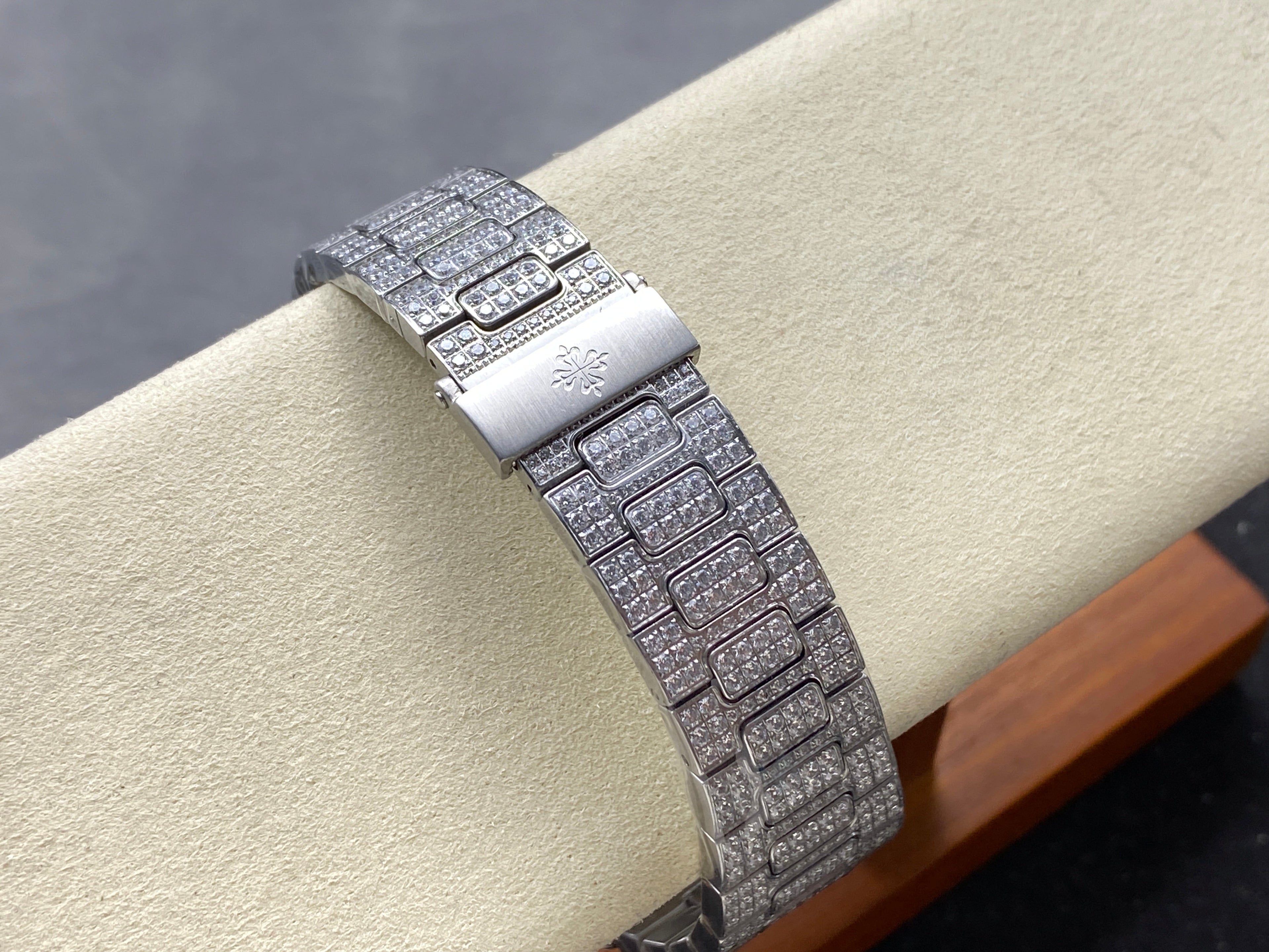 CUBITUS AUTOMATIC ALL STEEL ATTACHED DIAMOND NAVY BLUE DIAL