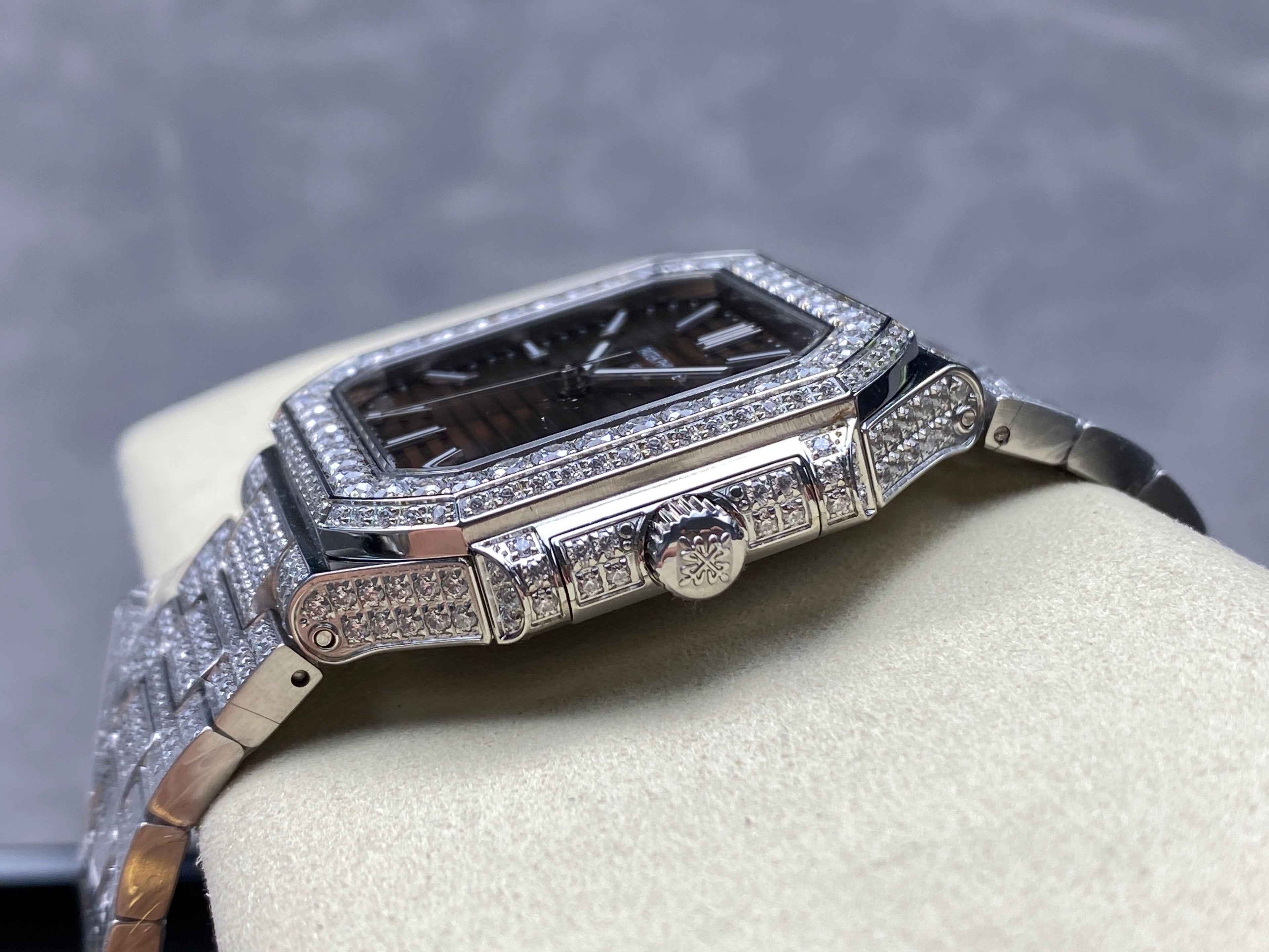 CUBITUS AUTOMATIC ALL STEEL ATTACHED DIAMOND BROWN DIAL