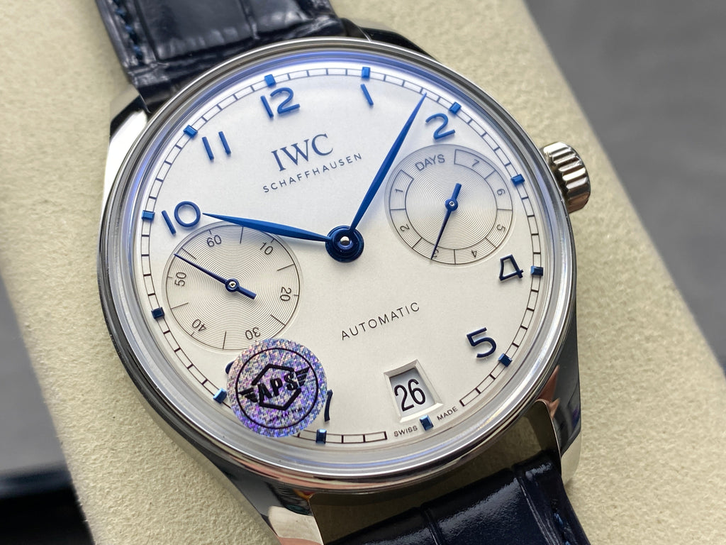 PORTUGIESER AUTOMATIC 42 WATCH SILVER CASE WITH BLACK LEATHER STRAP