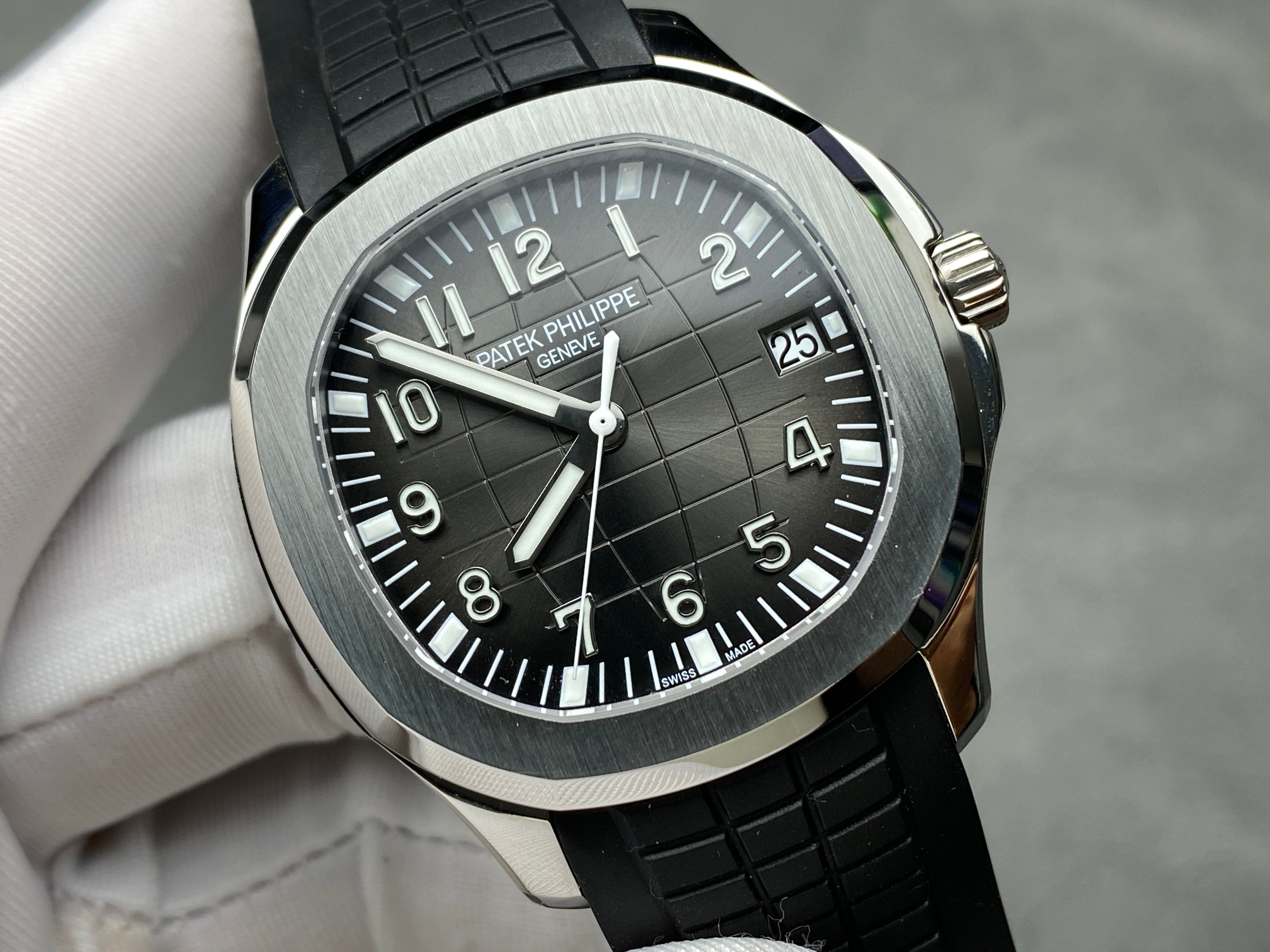 AQUANAUT STEEL CASE BLACK RUBBER STRAP