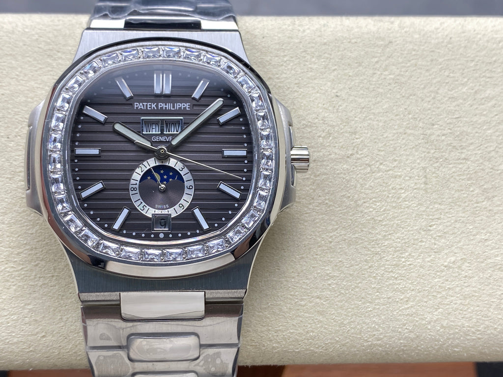 NAUTILUS STEEL ATTACHED DIAMOND BEZEL BLACK DIAL
