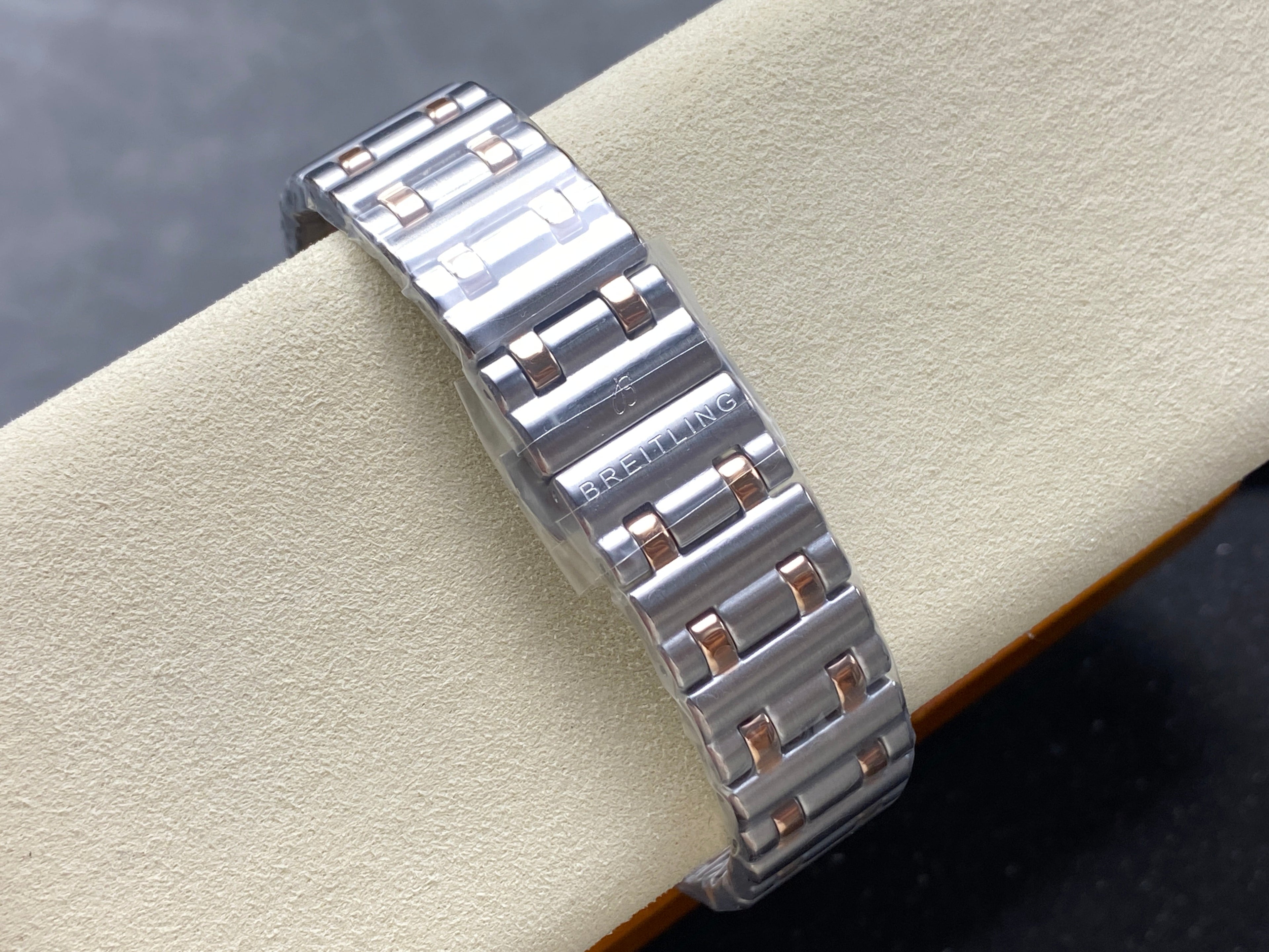 CHRONOMAT AUTOMATIC 36 RED GOLD AND STEEL CASE MOTHER OF PEARL DIAL