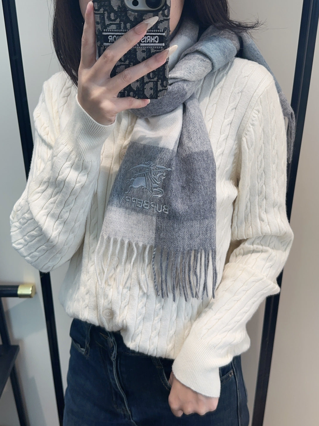 BURBERRY 25S SCARF 180 CM IN CASHMERE 935733