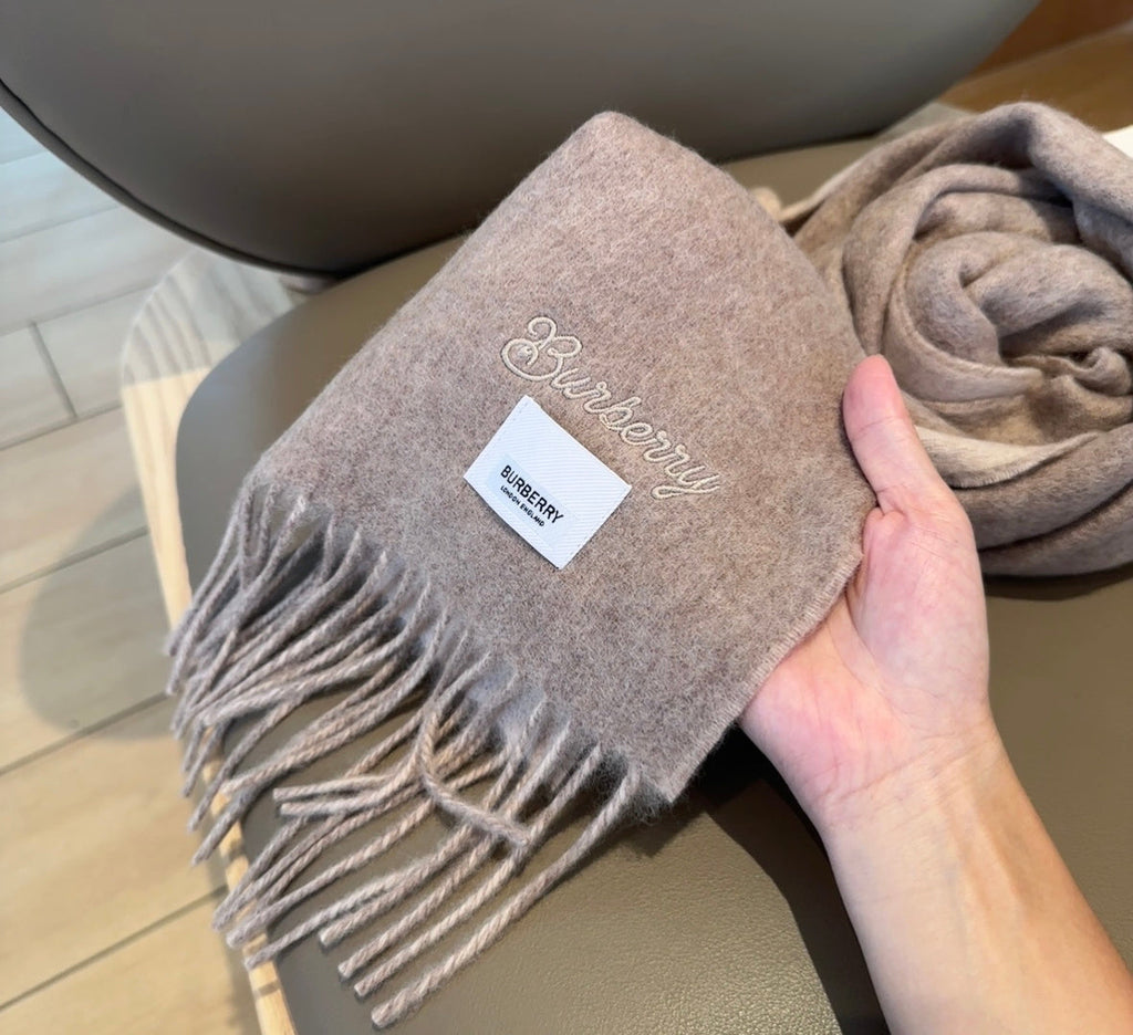 BURBERRY 25S SCARF 180 CM IN CASHMERE 935734