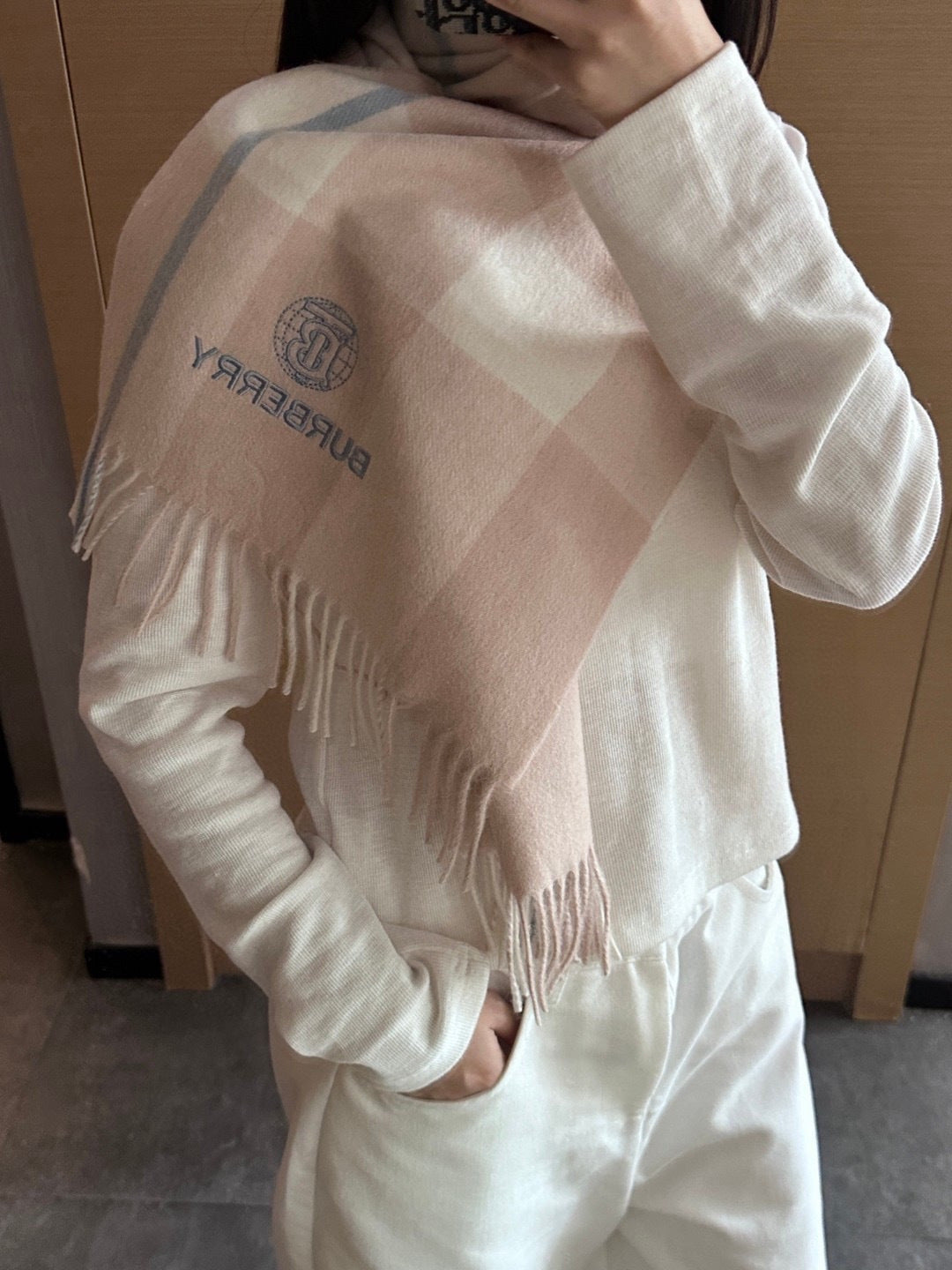 BURBERRY 25S SCARF 180 CM IN CASHMERE 935745