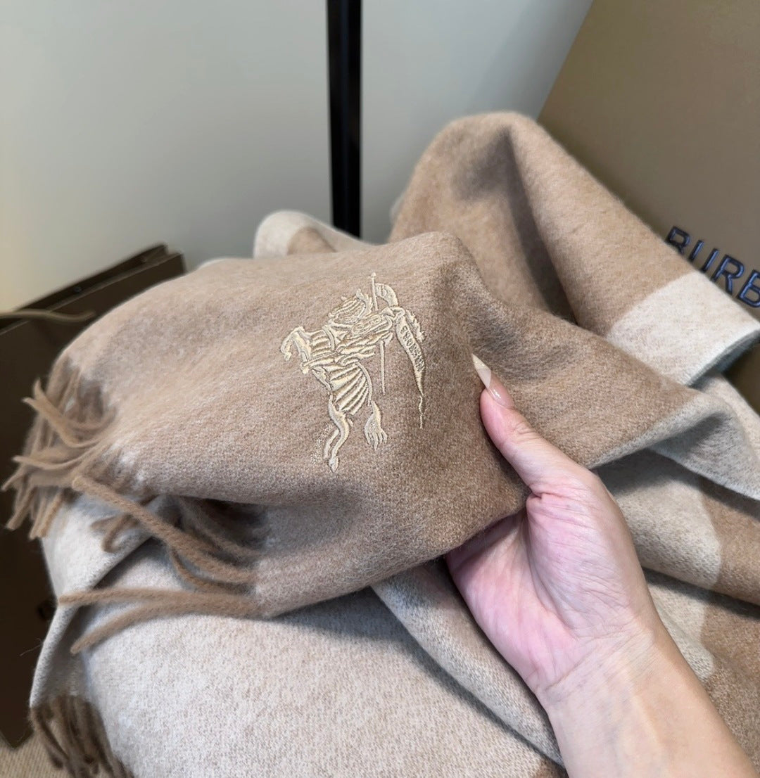BURBERRY 25S SCARF 180 CM IN CASHMERE 935748