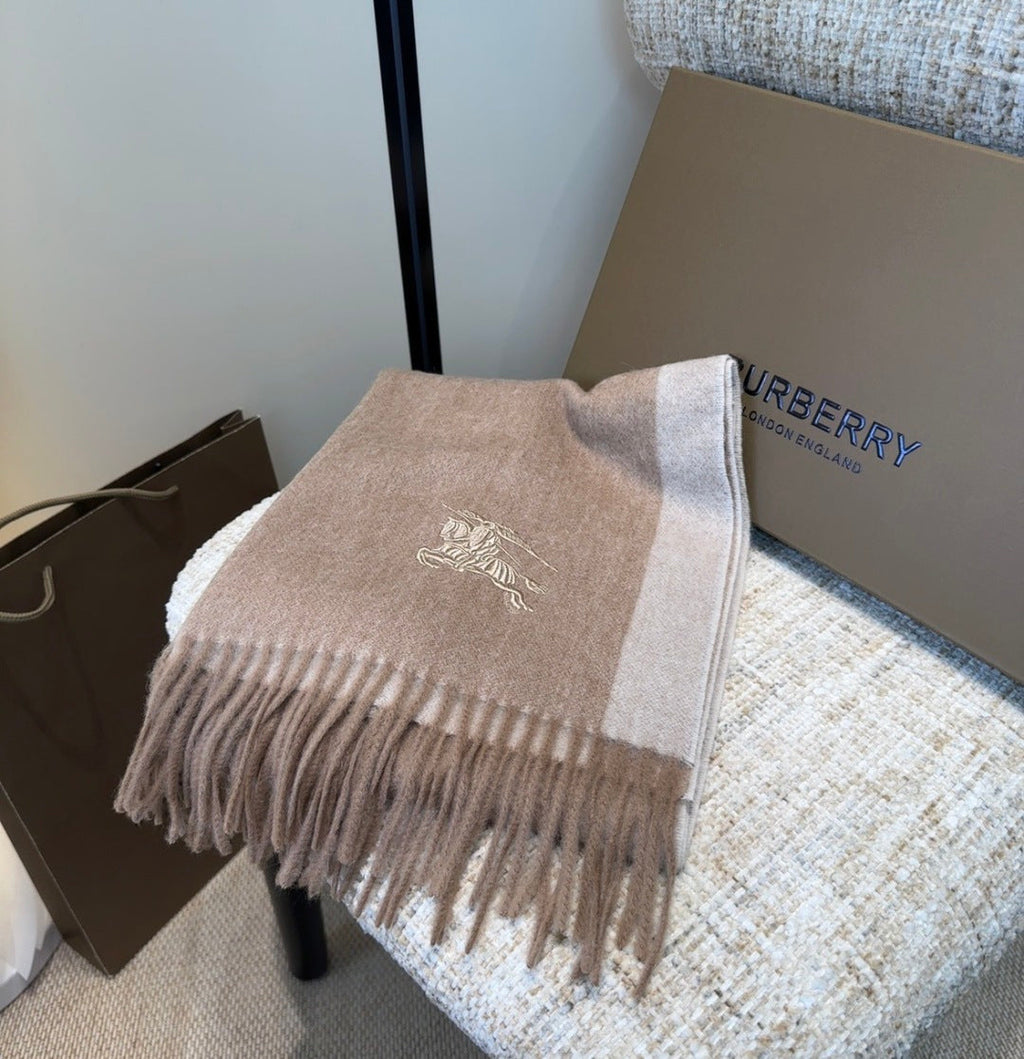 BURBERRY 25S SCARF 180 CM IN CASHMERE 935748