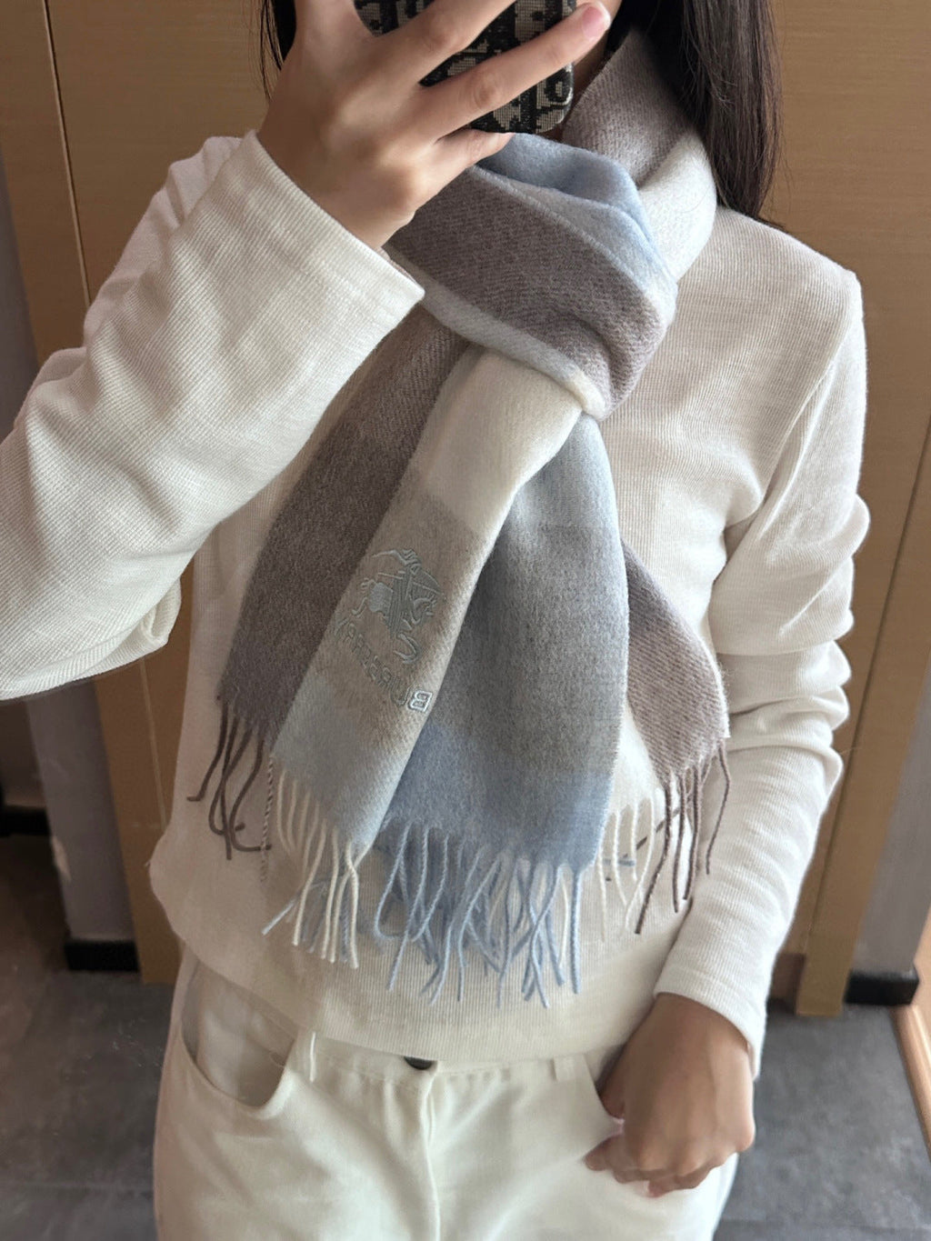 BURBERRY 25S SCARF 180 CM IN CASHMERE 938043