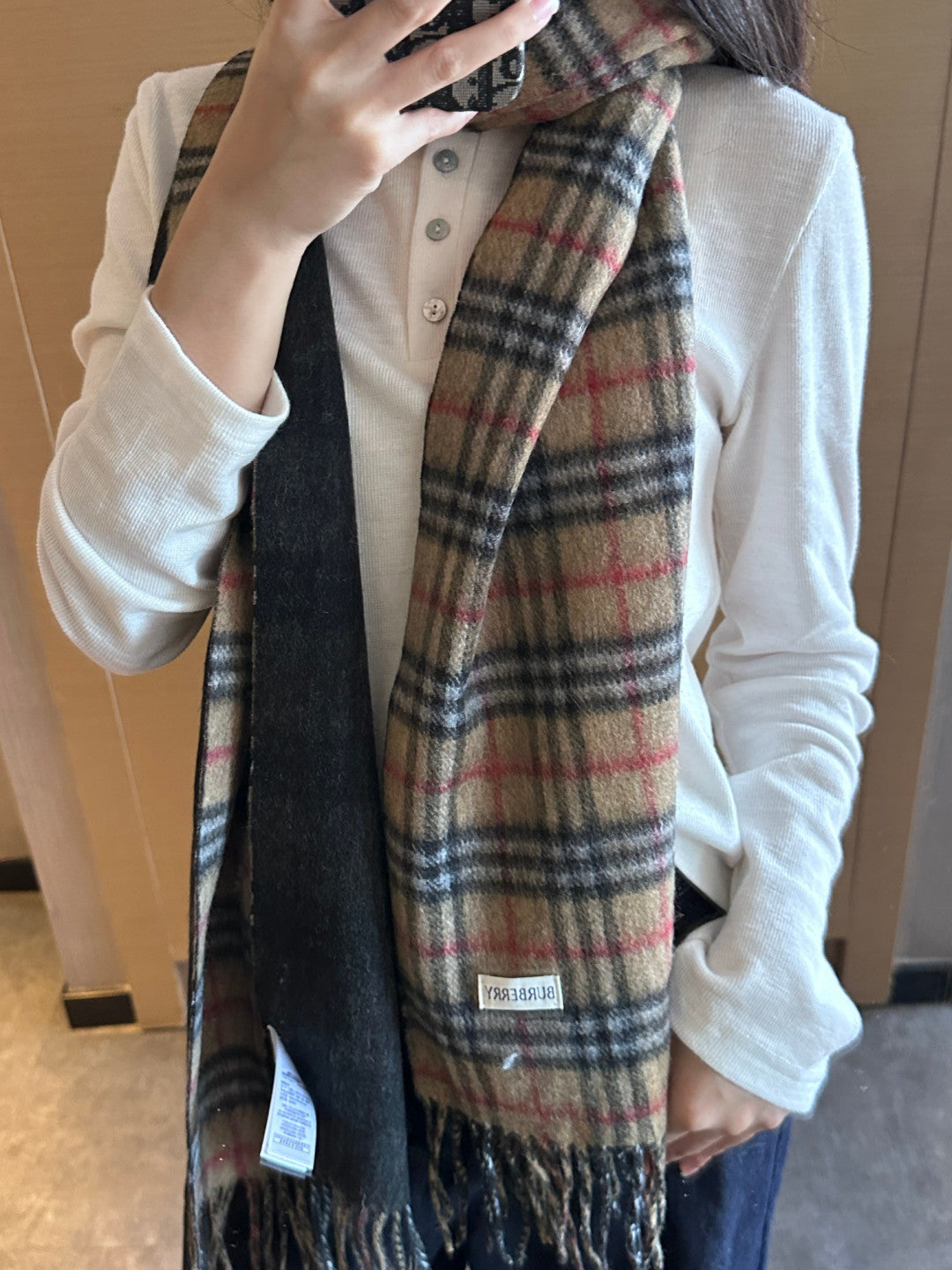 BURBERRY 25S SCARF 180 CM IN CASHMERE 938045