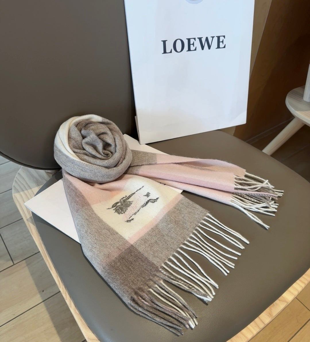 BURBERRY 25S SCARF 180 CM IN CASHMERE 938052