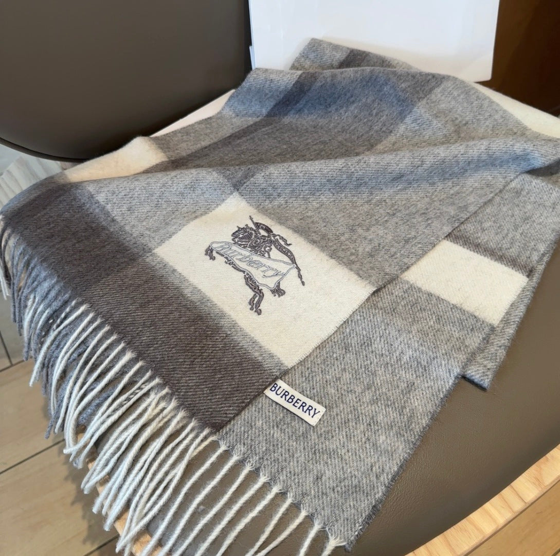BURBERRY 25S SCARF 180 CM IN CASHMERE 938053