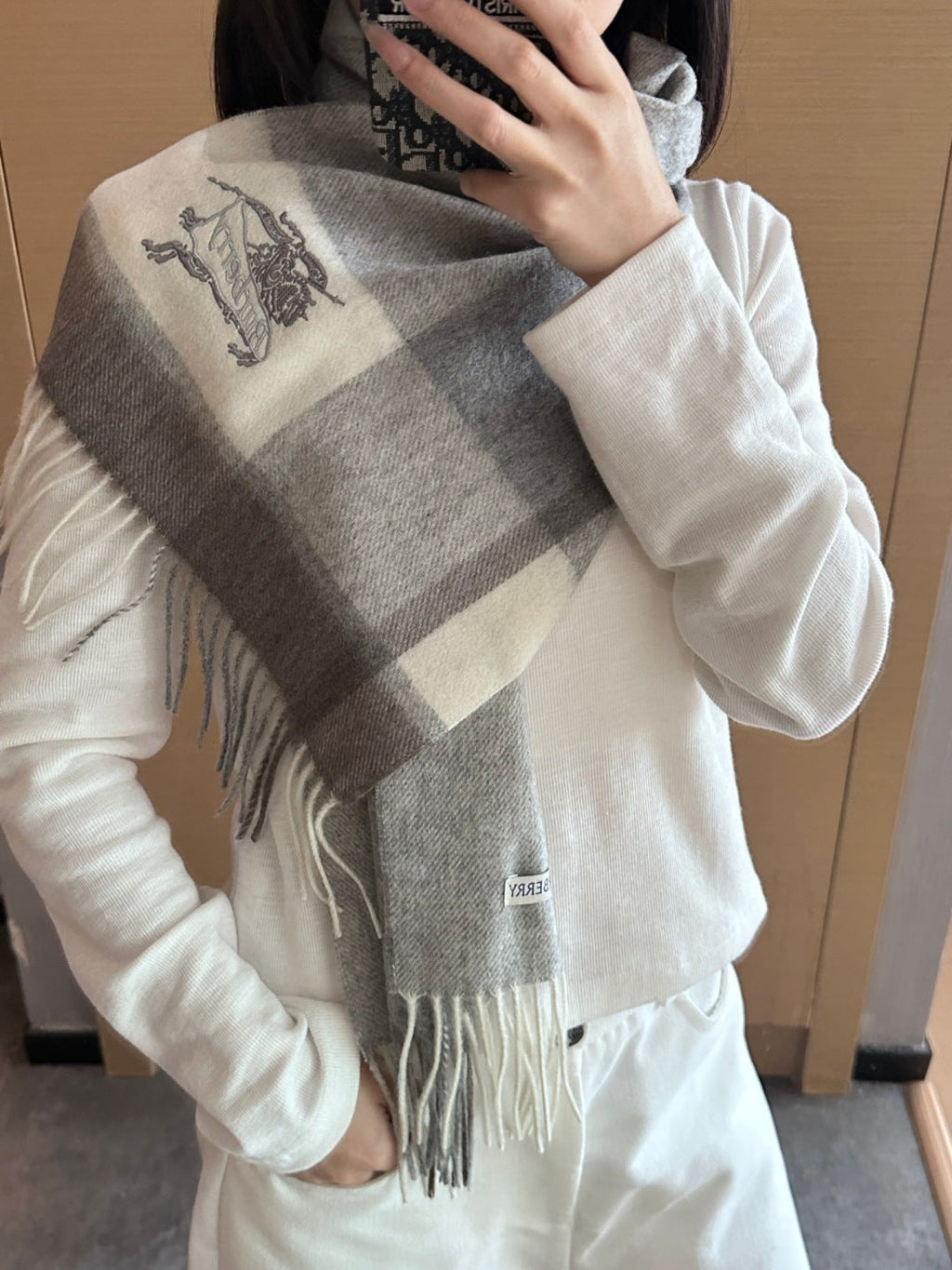 BURBERRY 25S SCARF 180 CM IN CASHMERE 938053