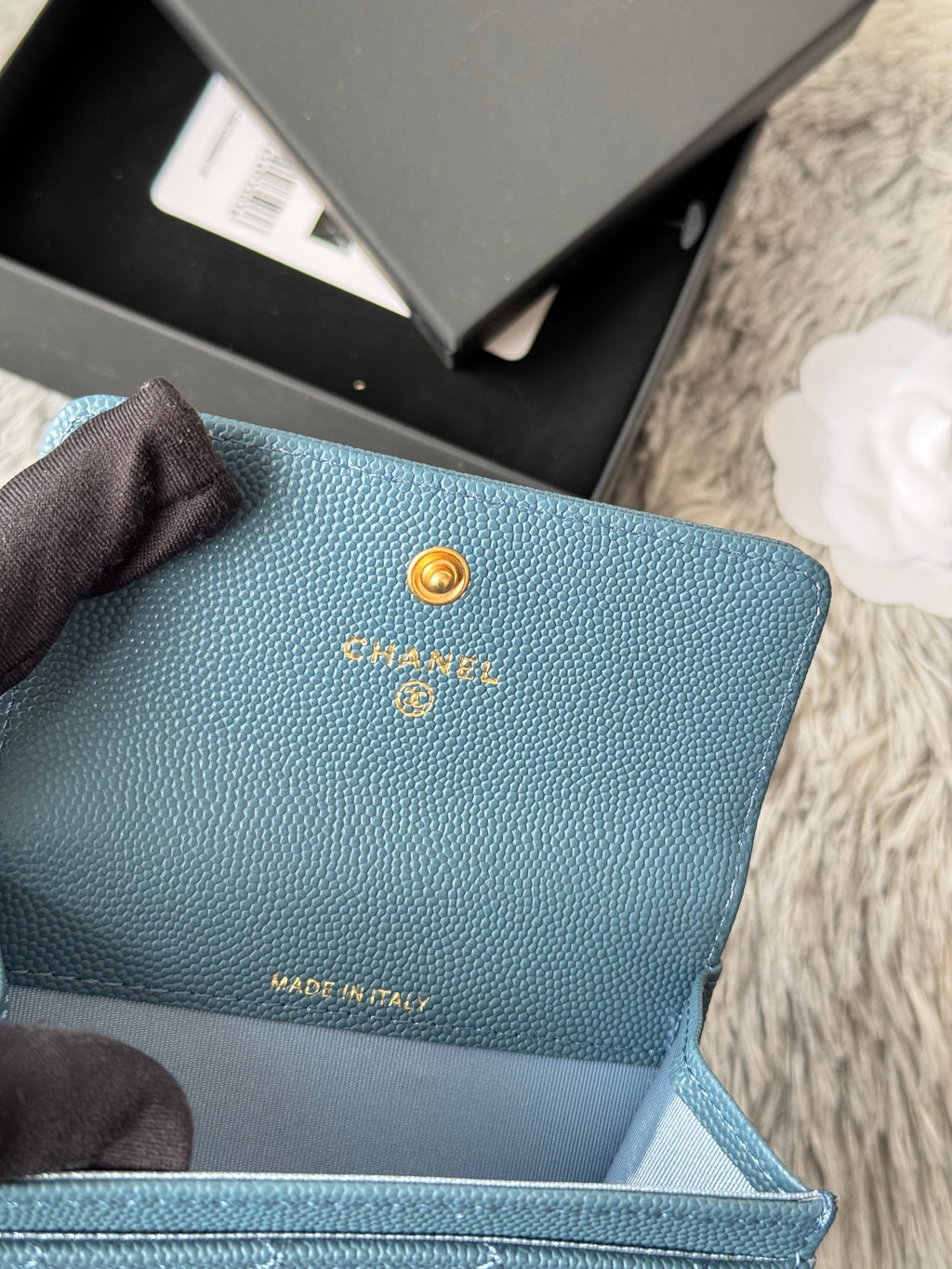 LEBOY WALLET 11 IN NEPAL BLUE GRAINED CALFSKIN GOLD-TONE HARDWARE