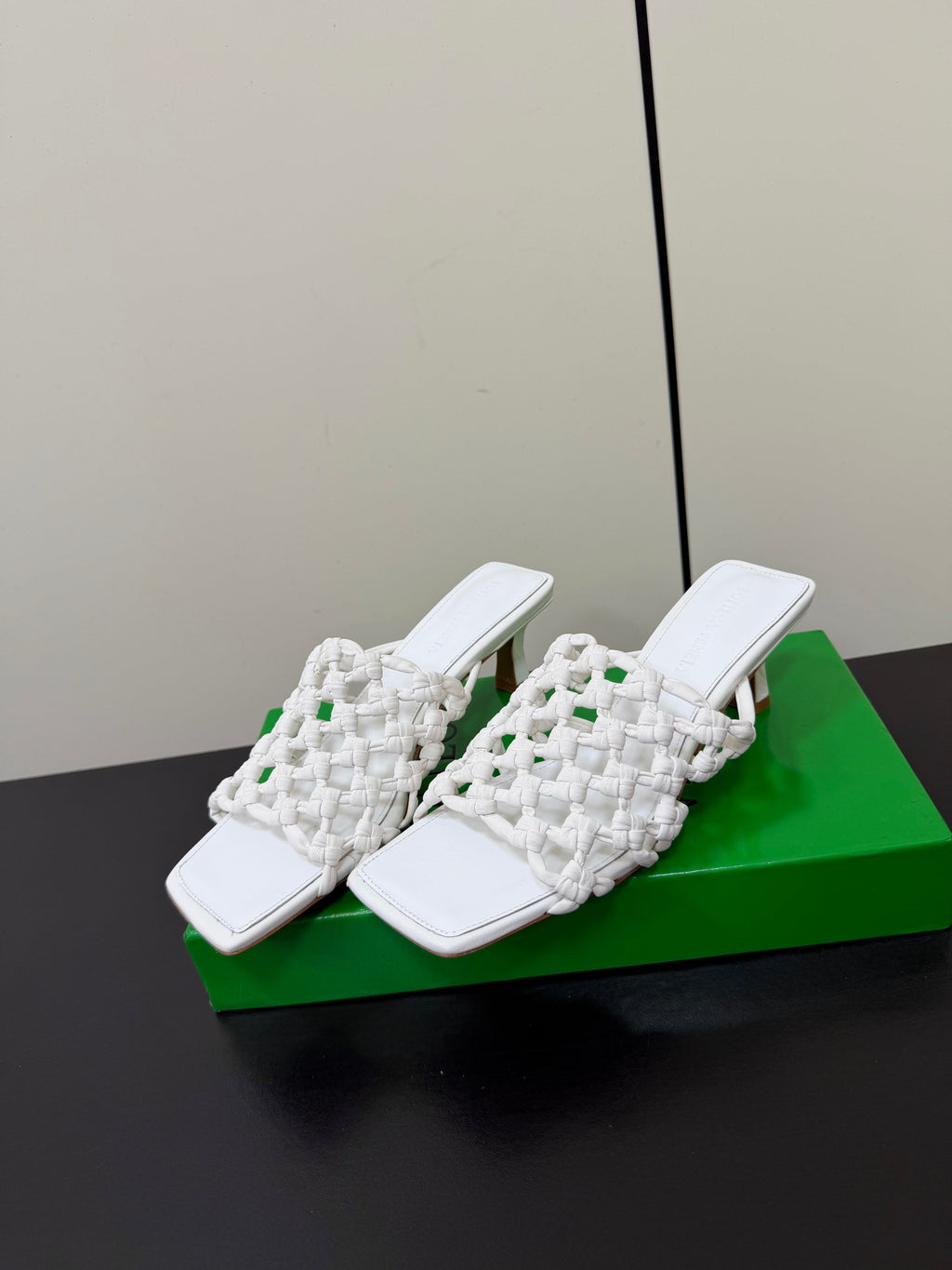 BOTTEGA VENETA 26S WOVEN STRAP HIGH-HEEL SANDALS 55 MM IN WHITE LAMBSKIN