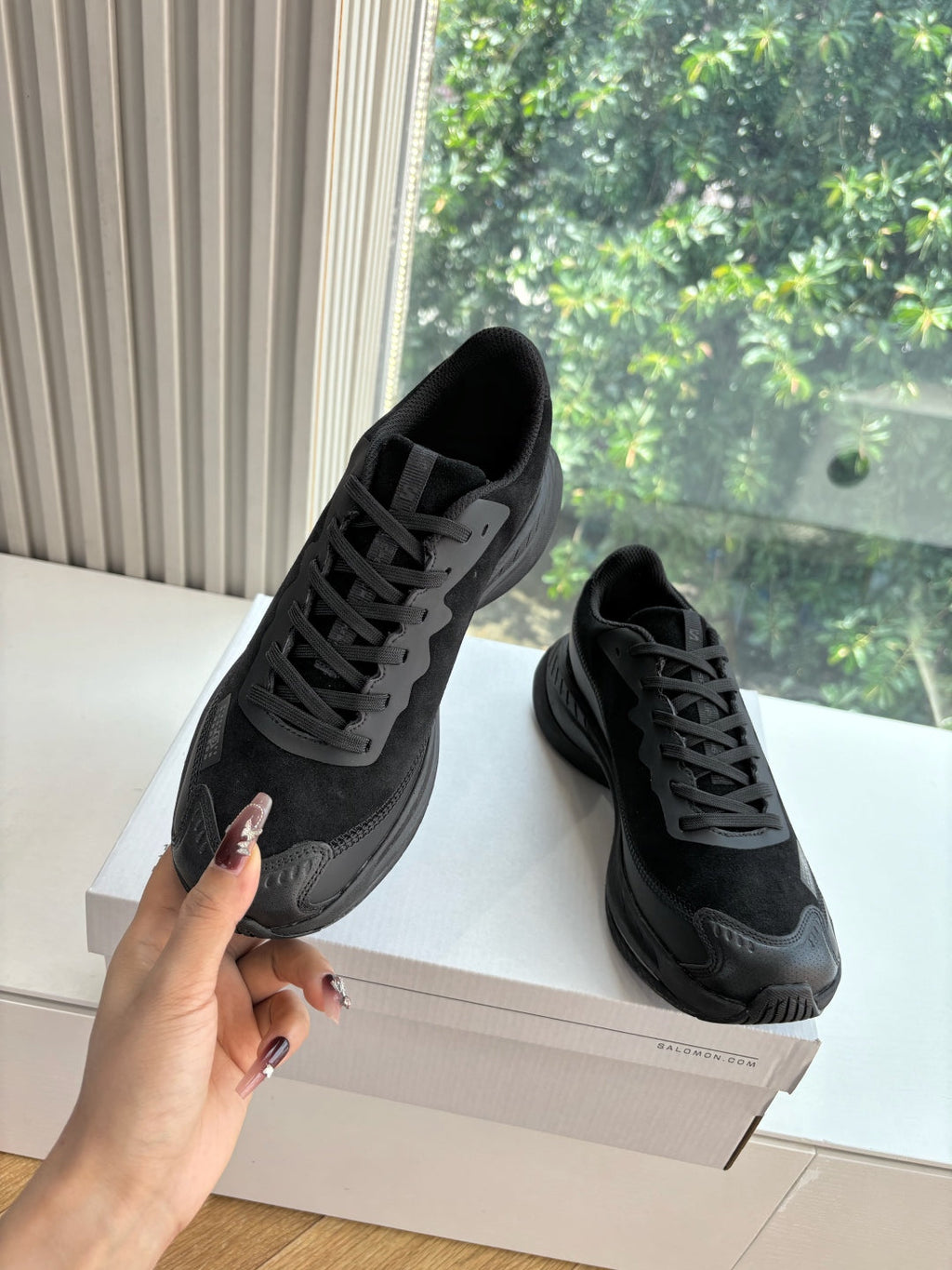 ALO 25S SALOMON SPECTUR SNEAKER IN BLACK FABRIC