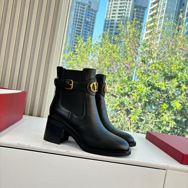 VALENTINO 25S SIGNATURE LOGO BOOTS 60 MM IN BLACK CALFSKIN WITH GOLD HARDWARE