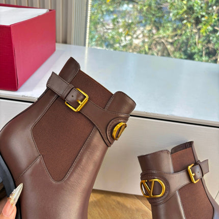 VALENTINO 25S SIGNATURE LOGO BOOTS 60 MM IN BROWN CALFSKIN WITH GOLD HARDWARE
