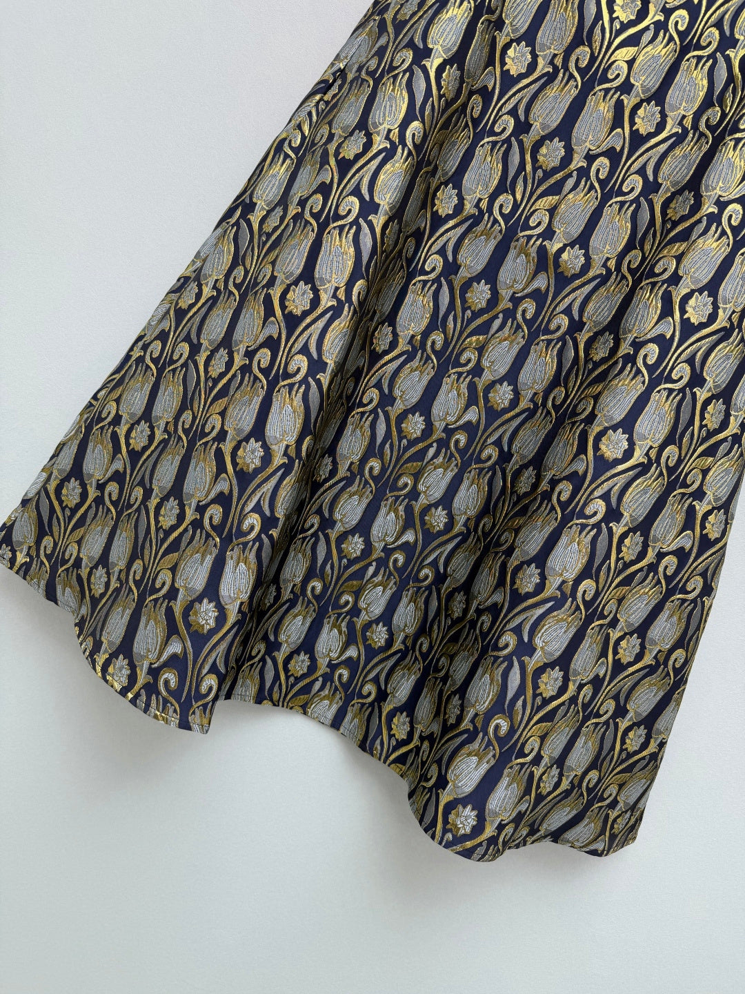 VALENTINO 26S MIDI SKIRT 179