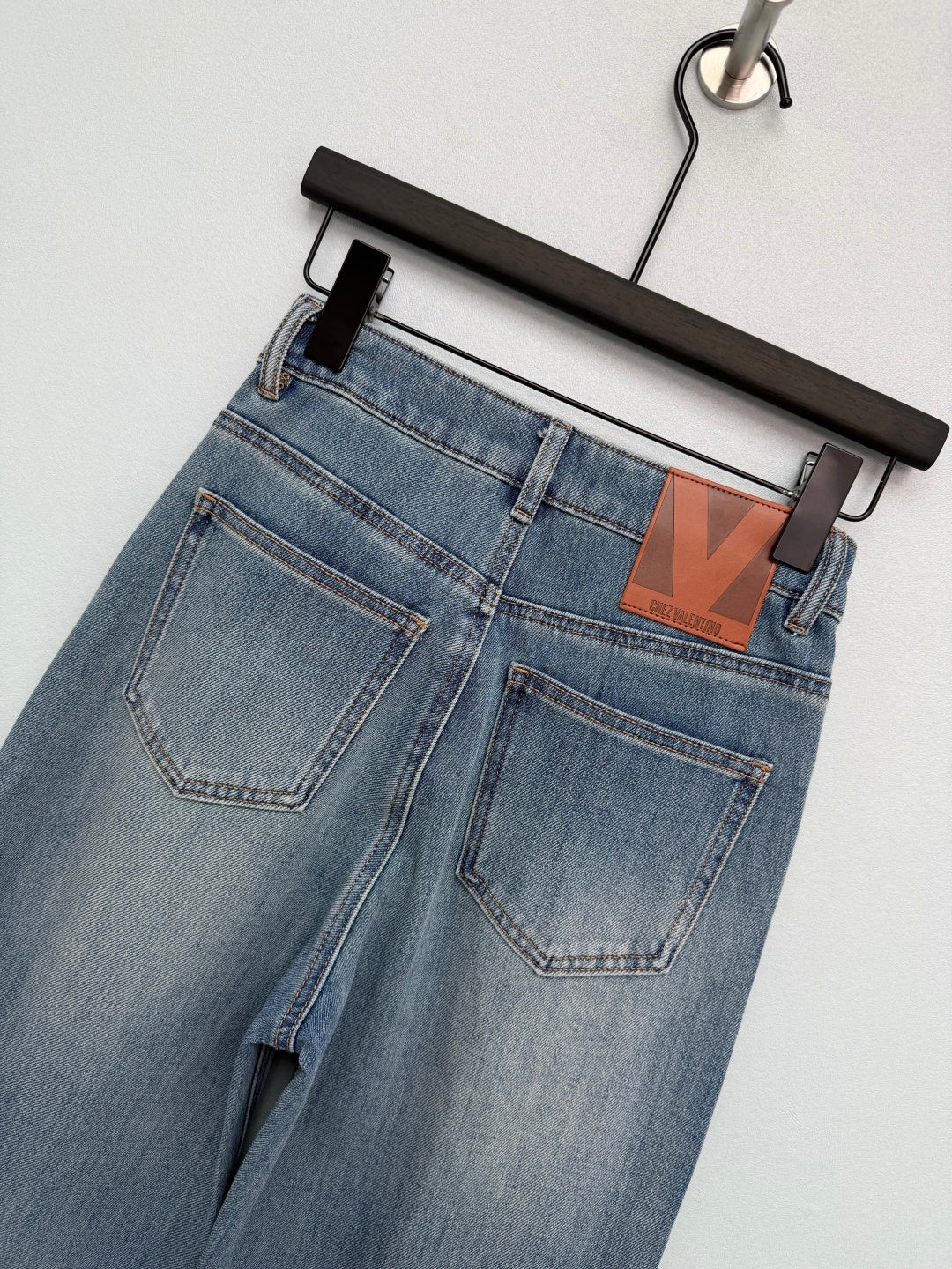 VALENTINO 26S STRAIGHT LEG JEANS 163