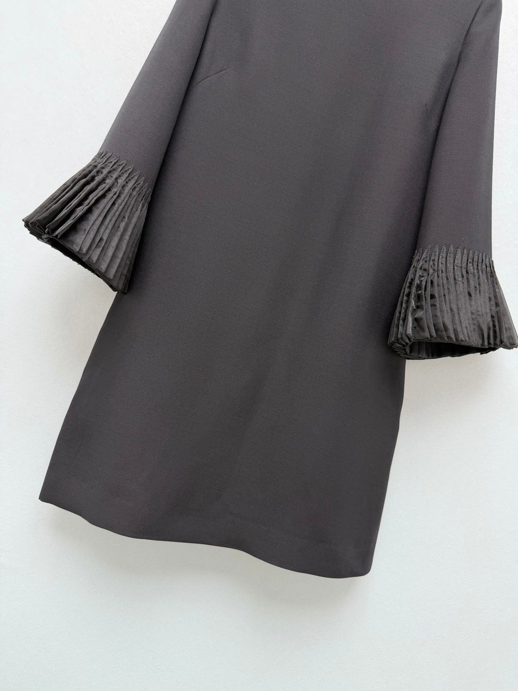 VALENTINO 26S PLEATED SLEEVE DRESS 134