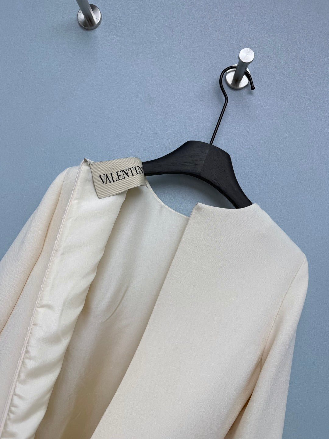 VALENTINO 26S PLEATED SLEEVE DRESS 133