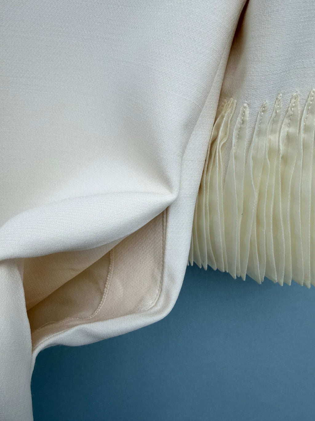 VALENTINO 26S PLEATED SLEEVE DRESS 133