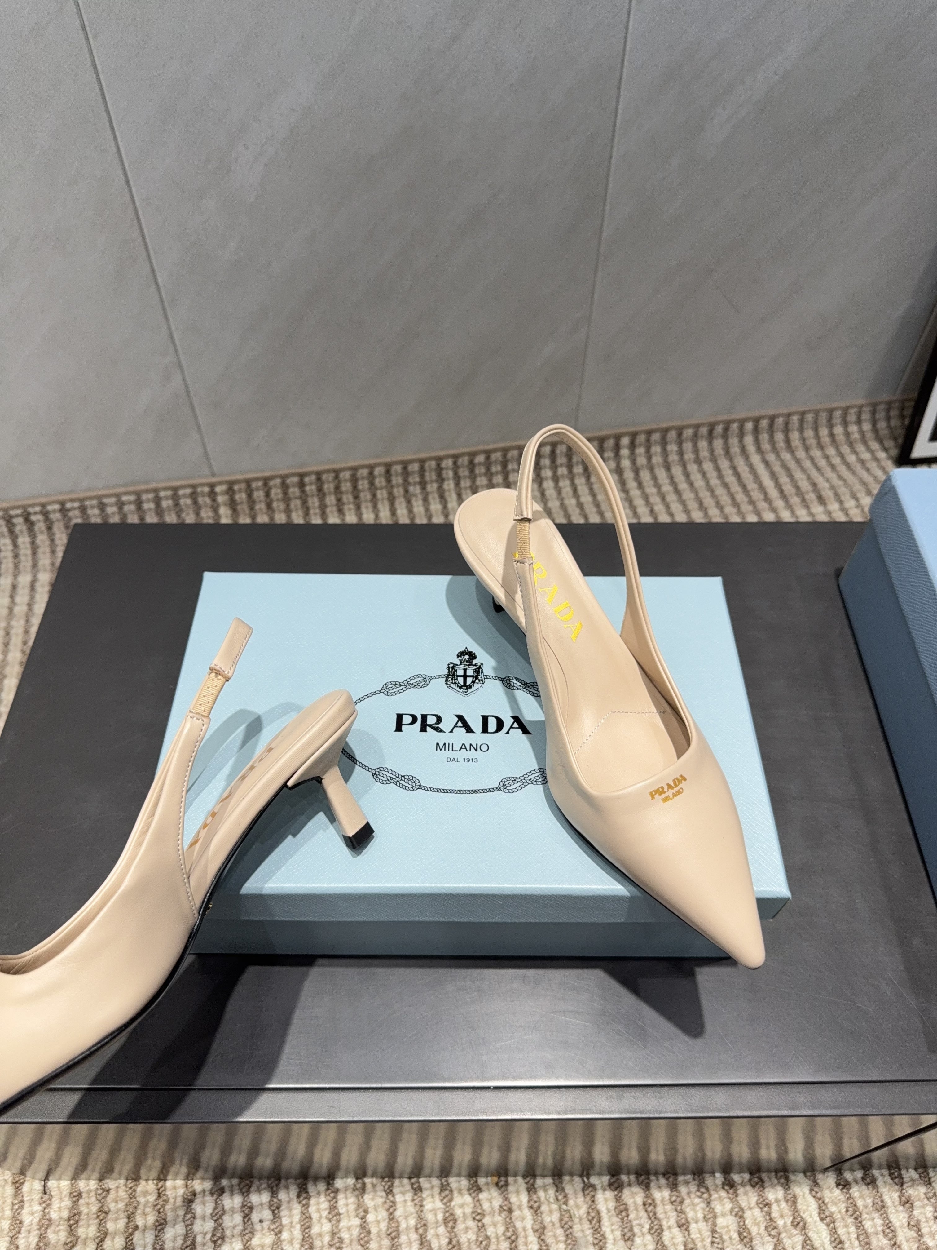 PRADA 26S POINTED TOE SLINGBACK HIGH HEELS 55MM IN NUDE SHEEPSKIN