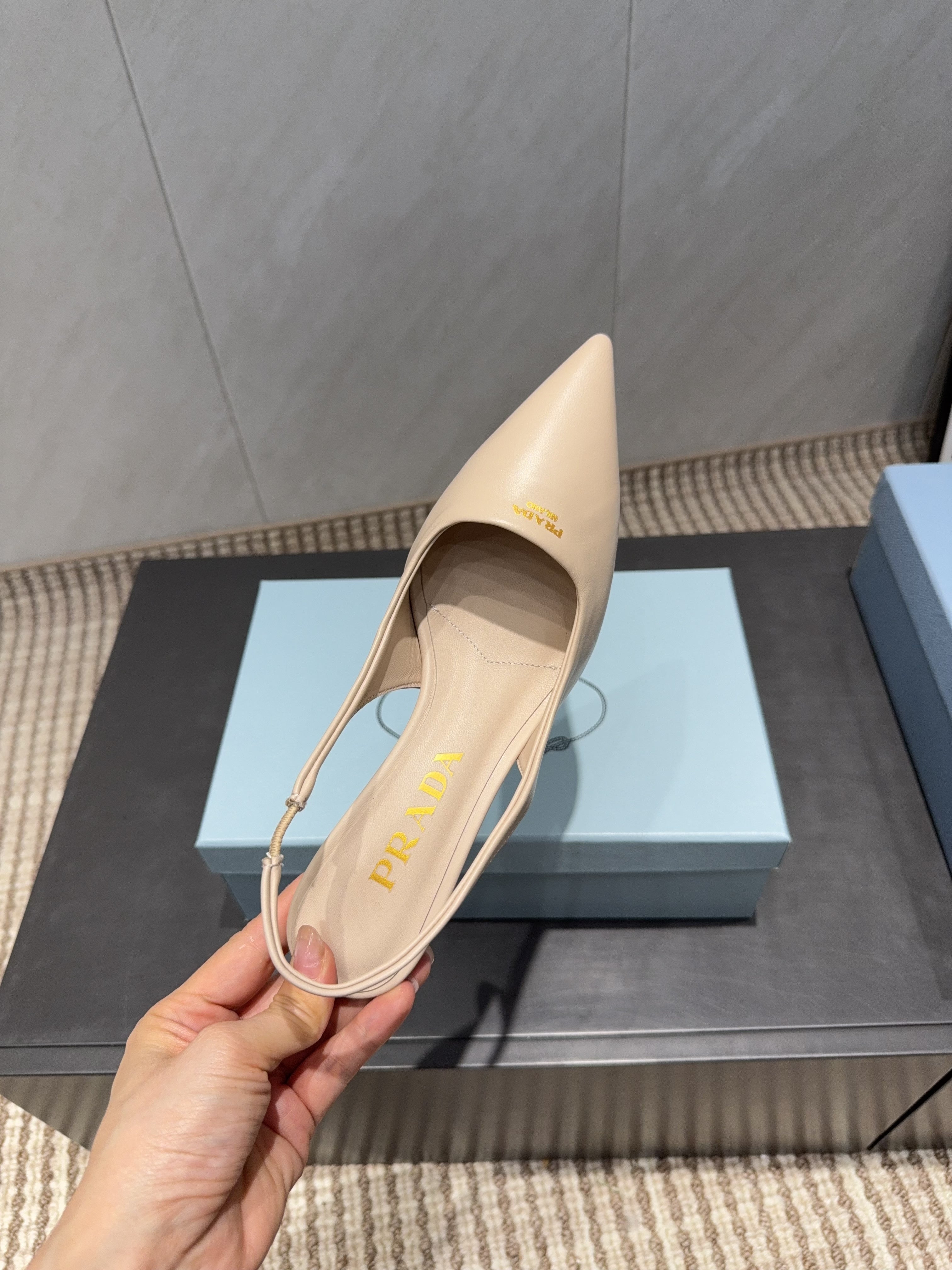 PRADA 26S POINTED TOE SLINGBACK HIGH HEELS 55MM IN NUDE SHEEPSKIN