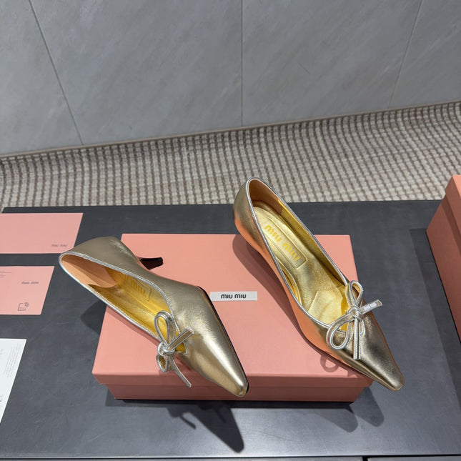 MIUMIU 26S POINTED TOE PUMPS 55MM IN GOLD CALFSKIN WITH BOW