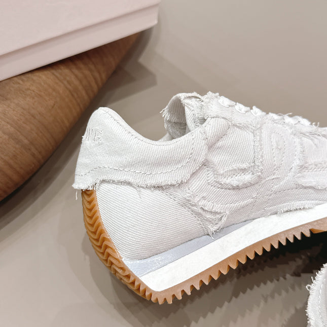 LOEWE 26S FLOW RUNNER SNEAKER IN WHITE DENIM
