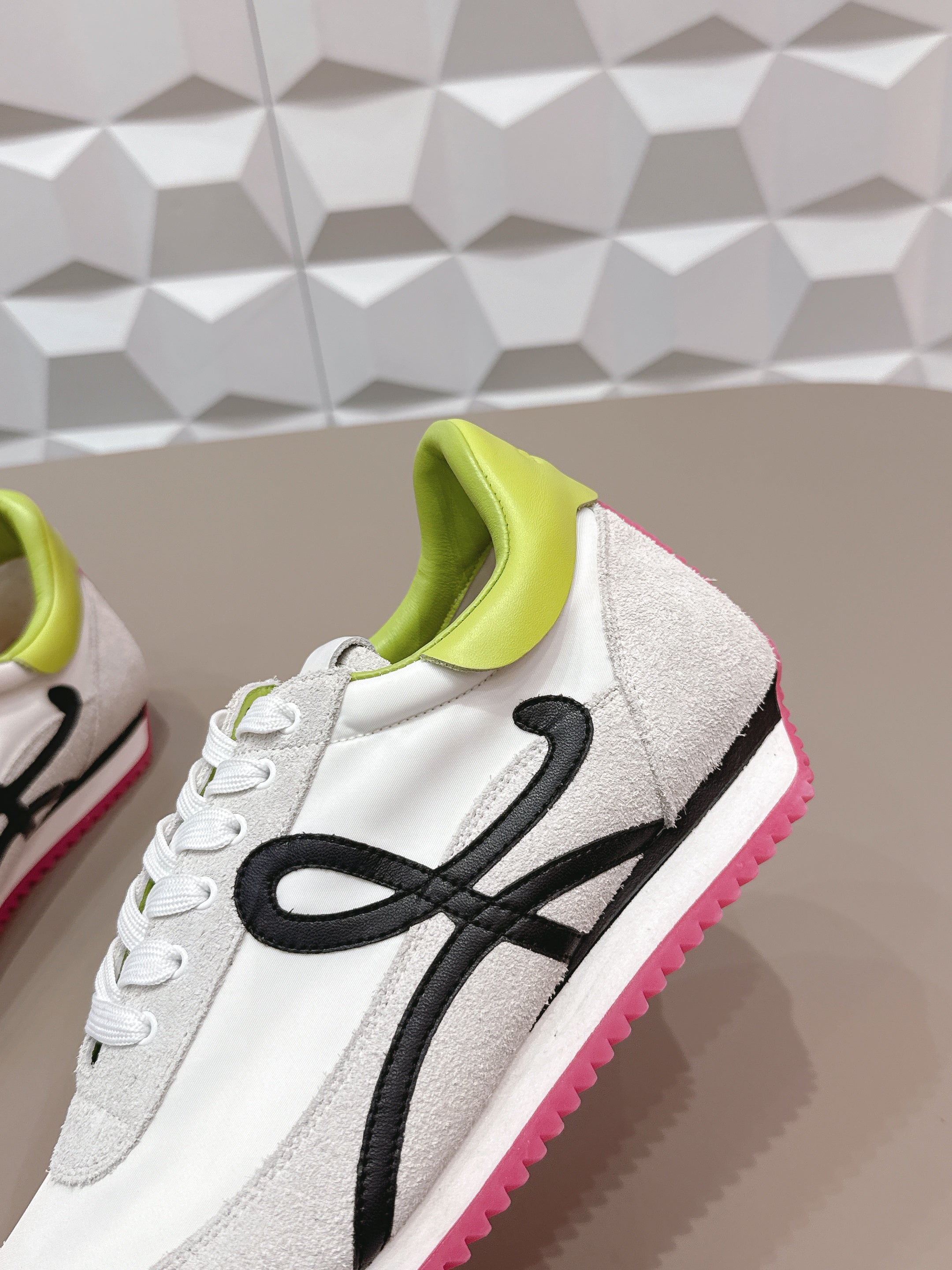 LOEWE 26S FLOW RUNNER SNEAKER IN LIGHT GRAY SUEDE AND LIME YELLOW AND BLACK CALFSKIN