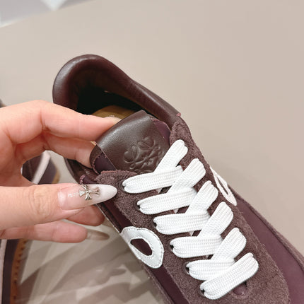 LOEWE 26S FLOW RUNNER SNEAKER IN DARK BROWN AND WHITE SUEDE AND CALFSKIN