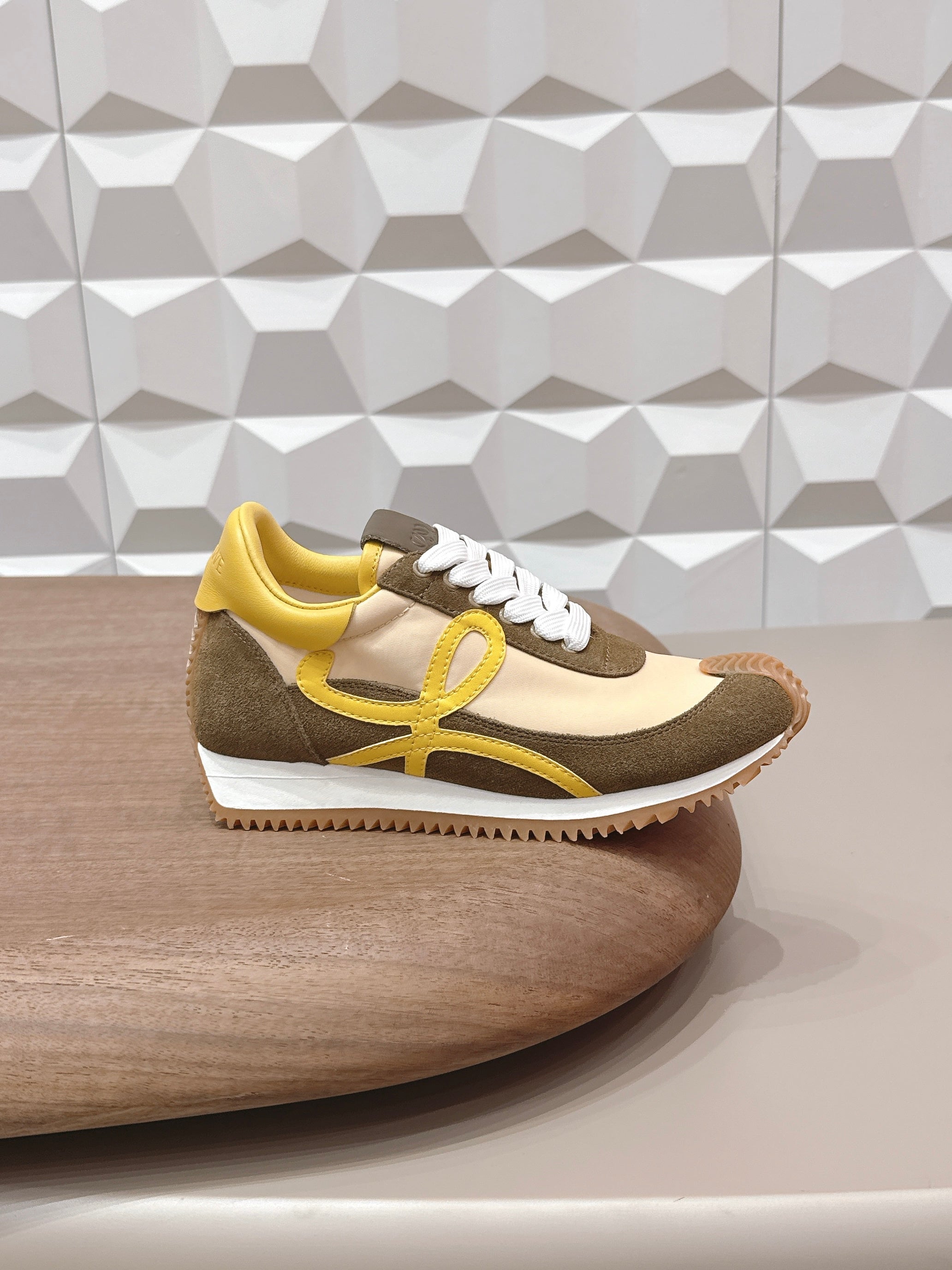 LOEWE 26S FLOW RUNNER SNEAKER IN DARK OLIVE BROWN SUEDE AND YELLOW CALFSKIN