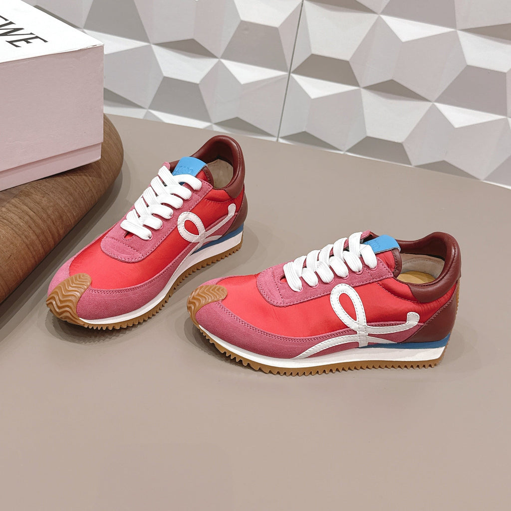 LOEWE 26S FLOW RUNNER SNEAKER IN DUSTY ROSE SUEDE AND DARK RED CALFSKIN