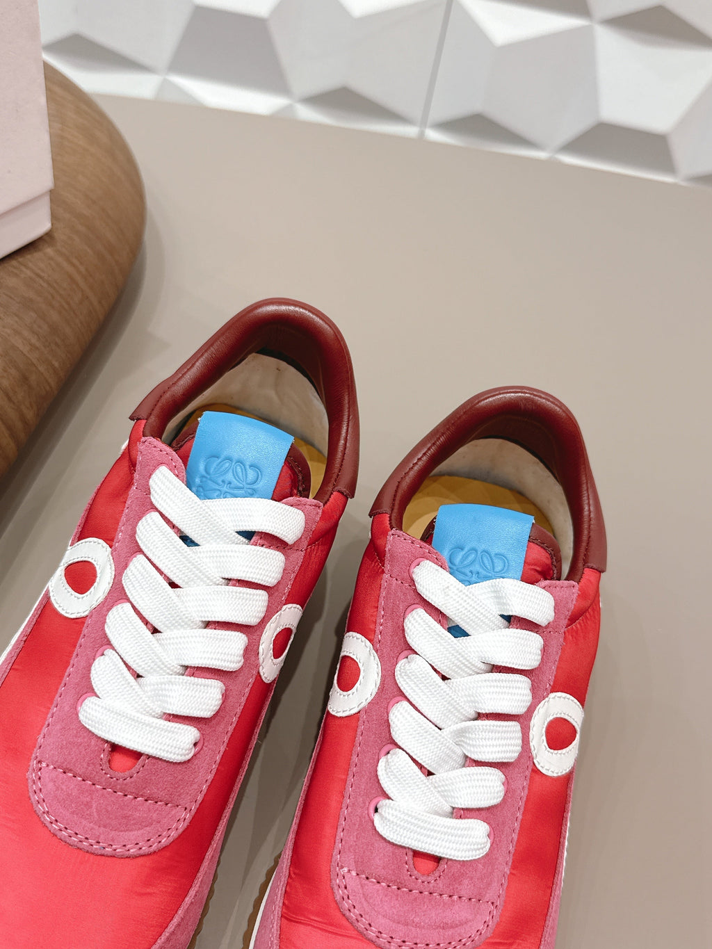 LOEWE 26S FLOW RUNNER SNEAKER IN DUSTY ROSE SUEDE AND DARK RED CALFSKIN
