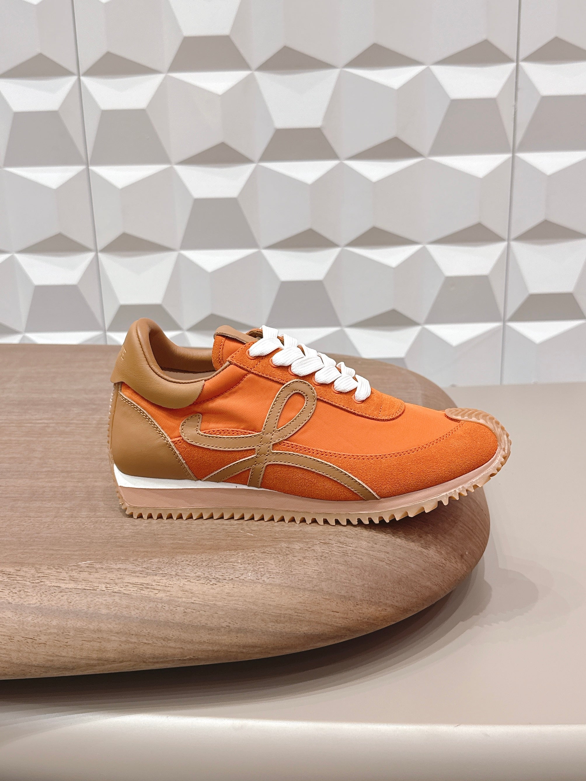 LOEWE 26S FLOW RUNNER SNEAKER IN ORANGE SUEDE AND BROWN CALFSKIN