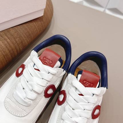 LOEWE 26S FLOW RUNNER SNEAKER IN LIGHT GRAY SUEDE AND NAVY BLUE AND RED CALFSKIN