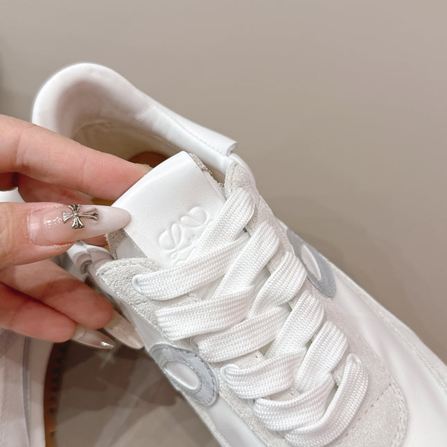 LOEWE 26S FLOW RUNNER SNEAKER IN LIGHT GRAY SUEDE AND WHITE CALFSKIN