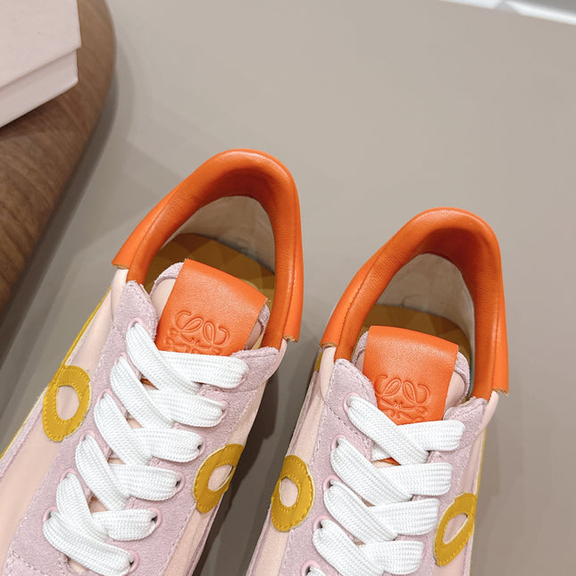 LOEWE 26S FLOW RUNNER SNEAKER IN LIGHT PINK SUEDE AND ORANGE CALFSKIN