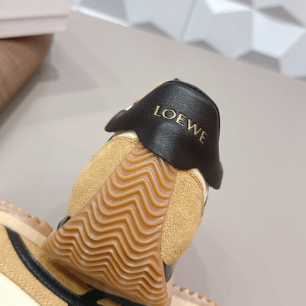 LOEWE 26S FLOW RUNNER SNEAKER IN TAN BROWN SUEDE AND BLACK CALFSKIN