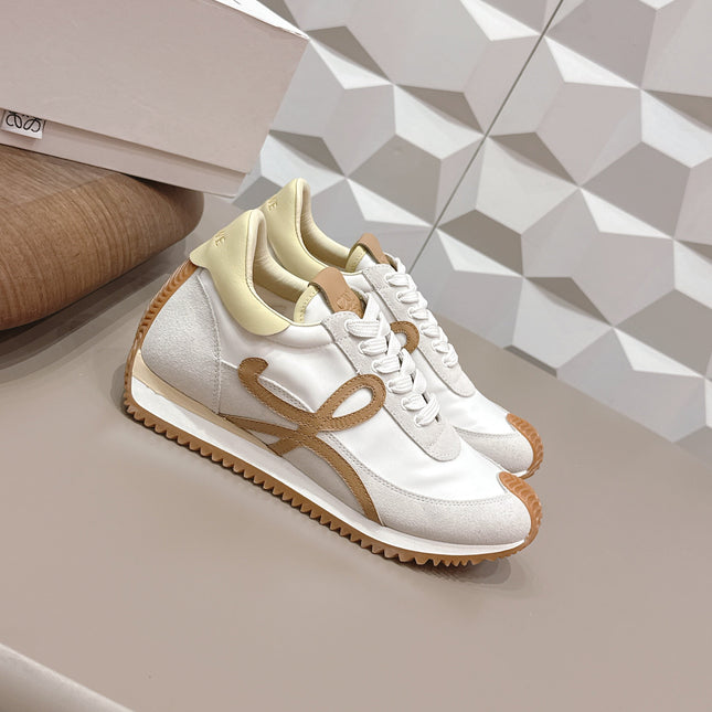 LOEWE 26S FLOW RUNNER SNEAKER IN WHITE SUEDE AND LIGHT YELLOW CALFSKIN