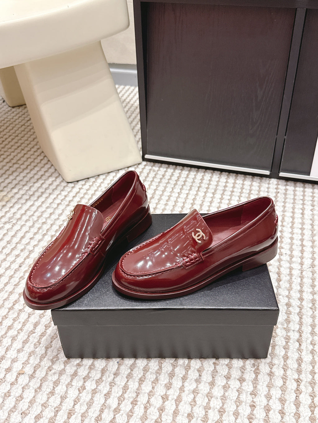 CHANEL 26S LOAFERS IN DARK RED GLOSSY CALFSKIN