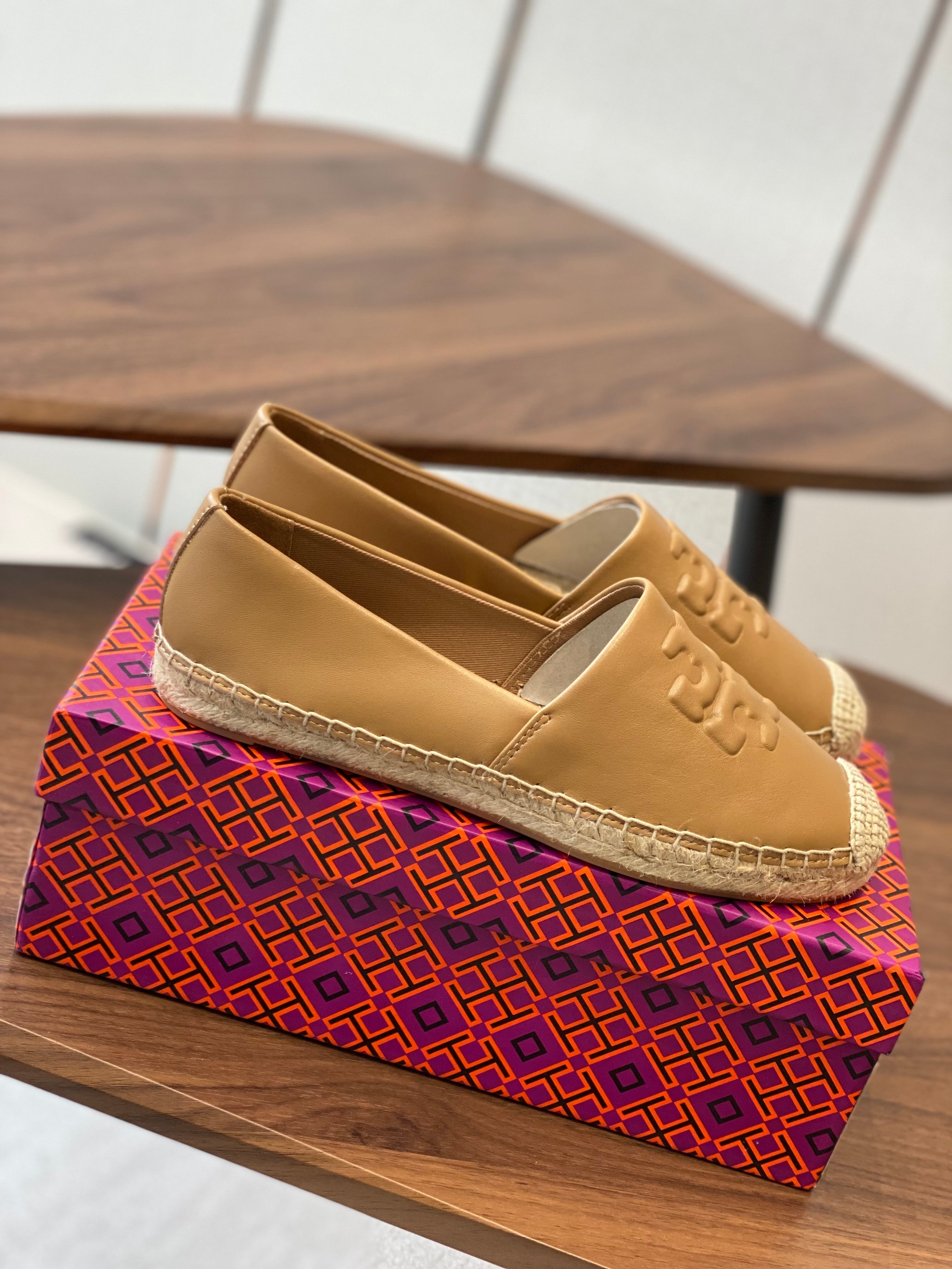 TORY BURCH ESPADRILLES IN CAMEL BEIGE CALFSKIN