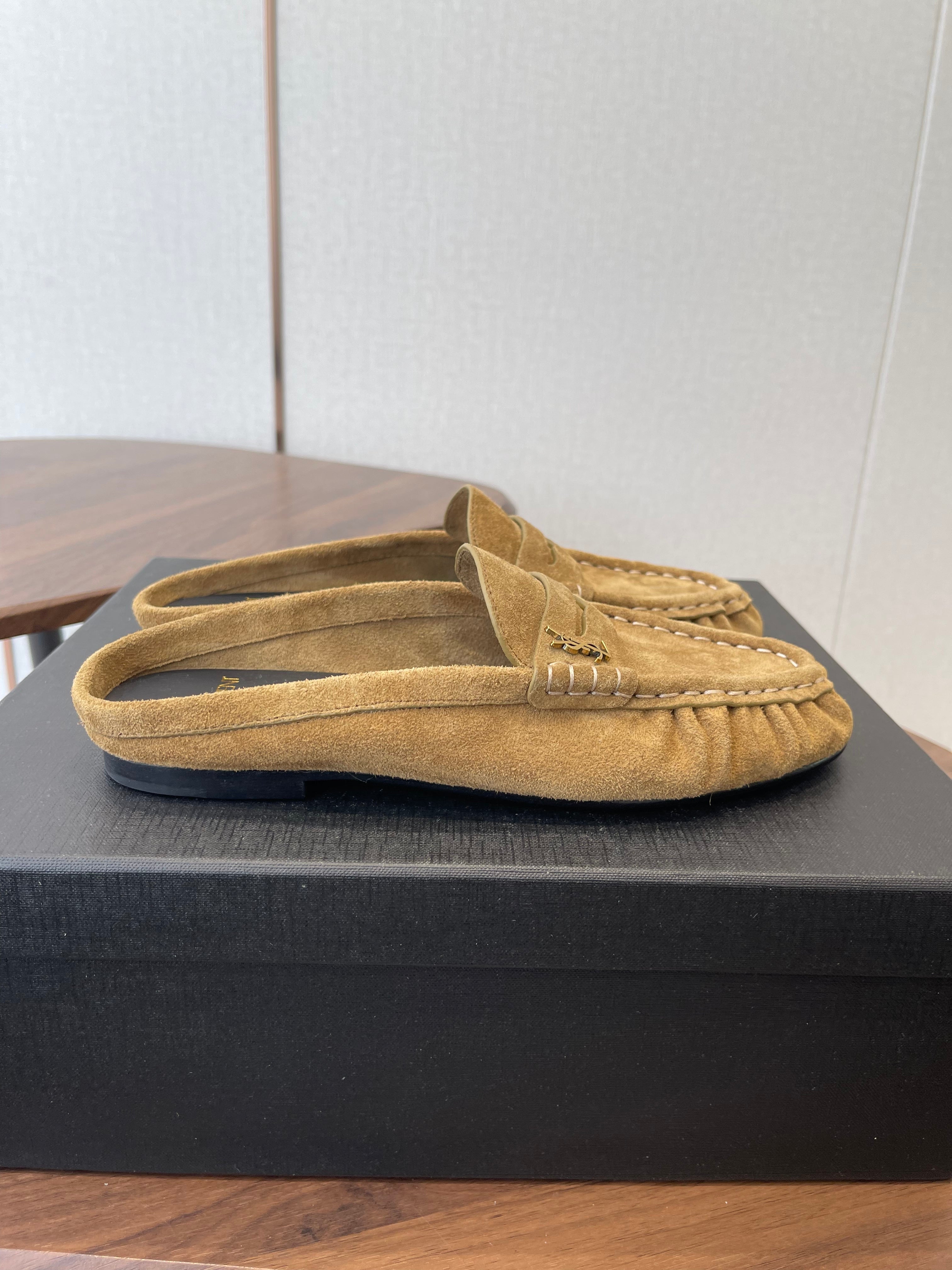 YSL 26S LOAFER MULES IN LIGHT BROWN SUEDE