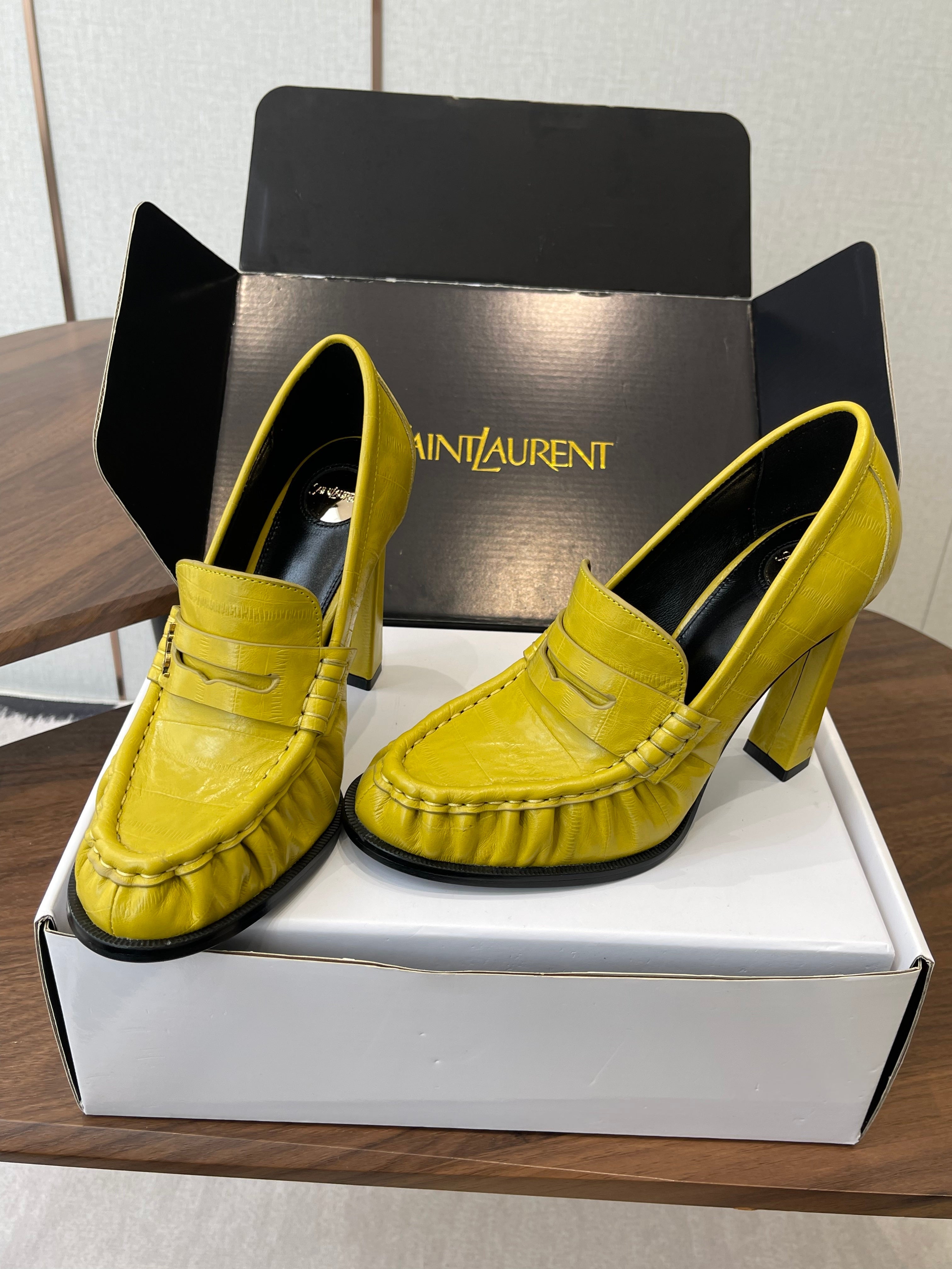 YSL 26S HEELED LOAFERS 100 MM IN YELLOW CALFSKIN